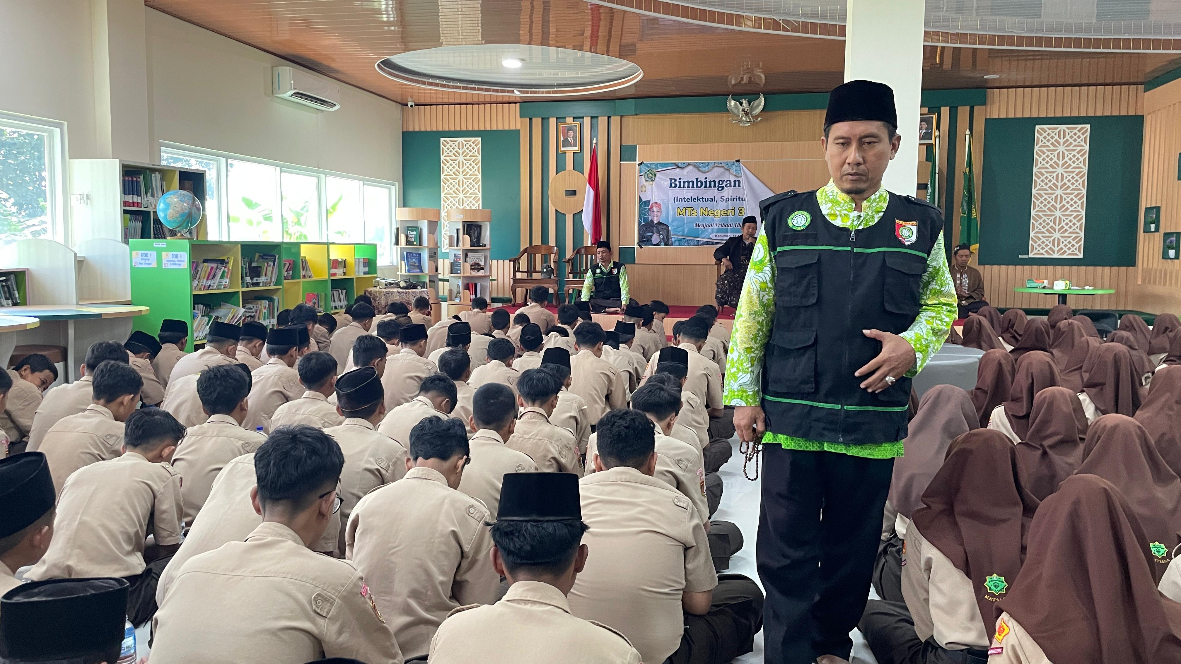 MTs Negeri 3 Kebumen menyelenggarakan kegiatan InSpirE (Intelektual, Spiritual, dan Emosi) selama dua hari, Jumat–Sabtu, 18–19 Juli 2025