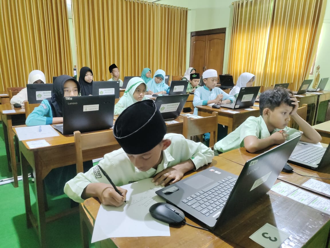 164 Siswa MI dan SD Bersaing di OMI Tingkat Kabupaten, MTSN 2 Kebumen Jadi Tuan Rumah