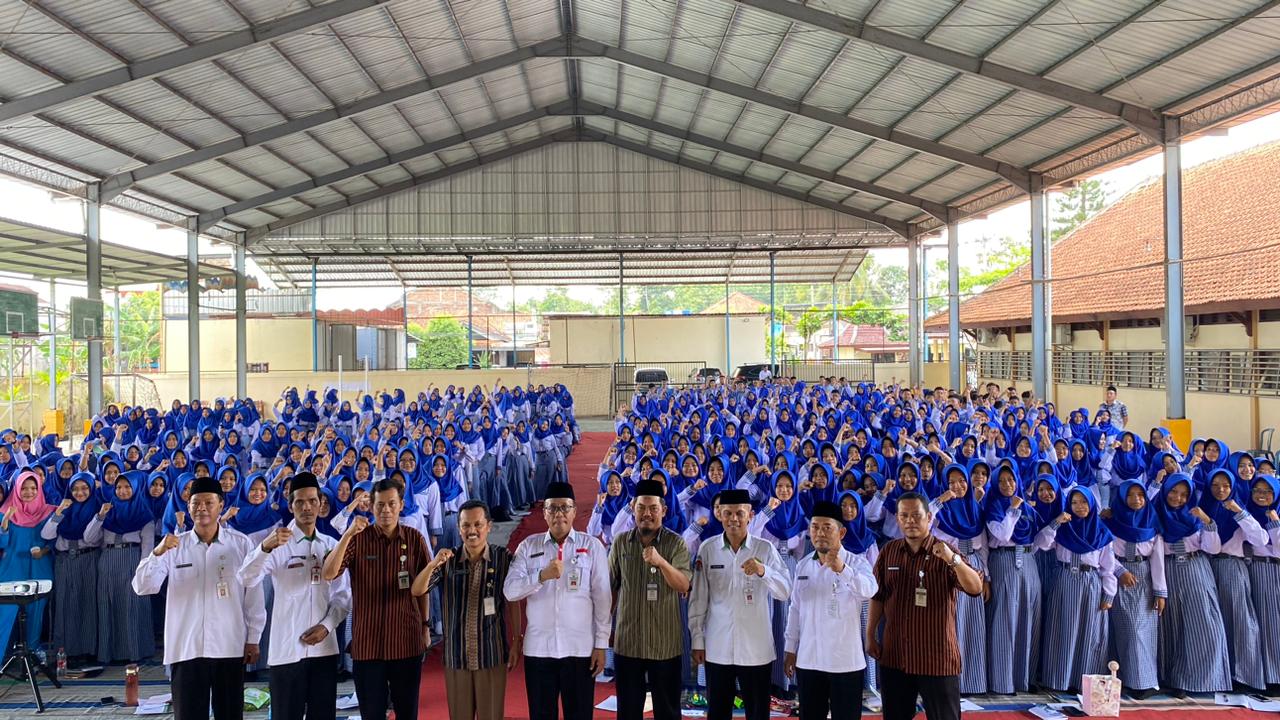 Bangun Generasi Berakhlak, Kemenag Kebumen Hadirkan KUA Goes to School di SMK N 1 Kebumen