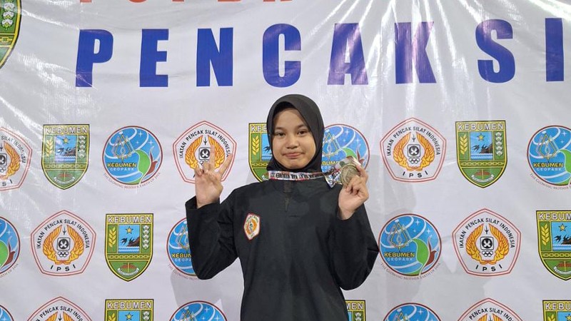 Pesilat Muda MAN 4 Kebumen Athaya Sanhawa Raih Juara II di POPDA 2025