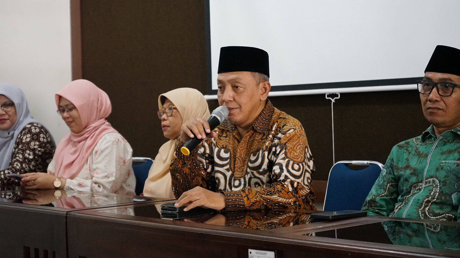 Pembinaan di Kebumen, Itjen Kemenag Minta ASN ‘Pantaskan Diriβ Jaga Integritas dan Marwah Kementerian