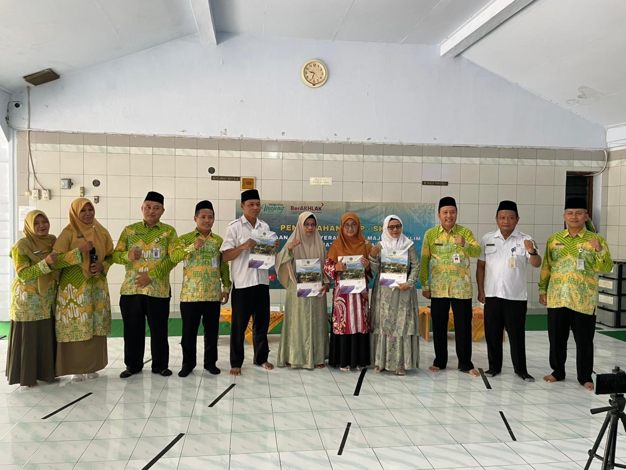 Kemenag Kebumen Serahkan 47 SK Majelis Taklim, Kasi Bimas Islam Dorong Penguatan Pembinaan dan Legalitas