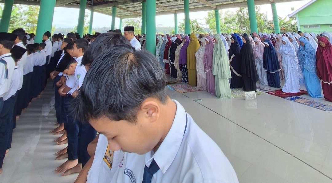 MTsN 7 Kebumen Galang Dana dan Gelar Salat Gaib untuk Korban Bencana di Sumatera