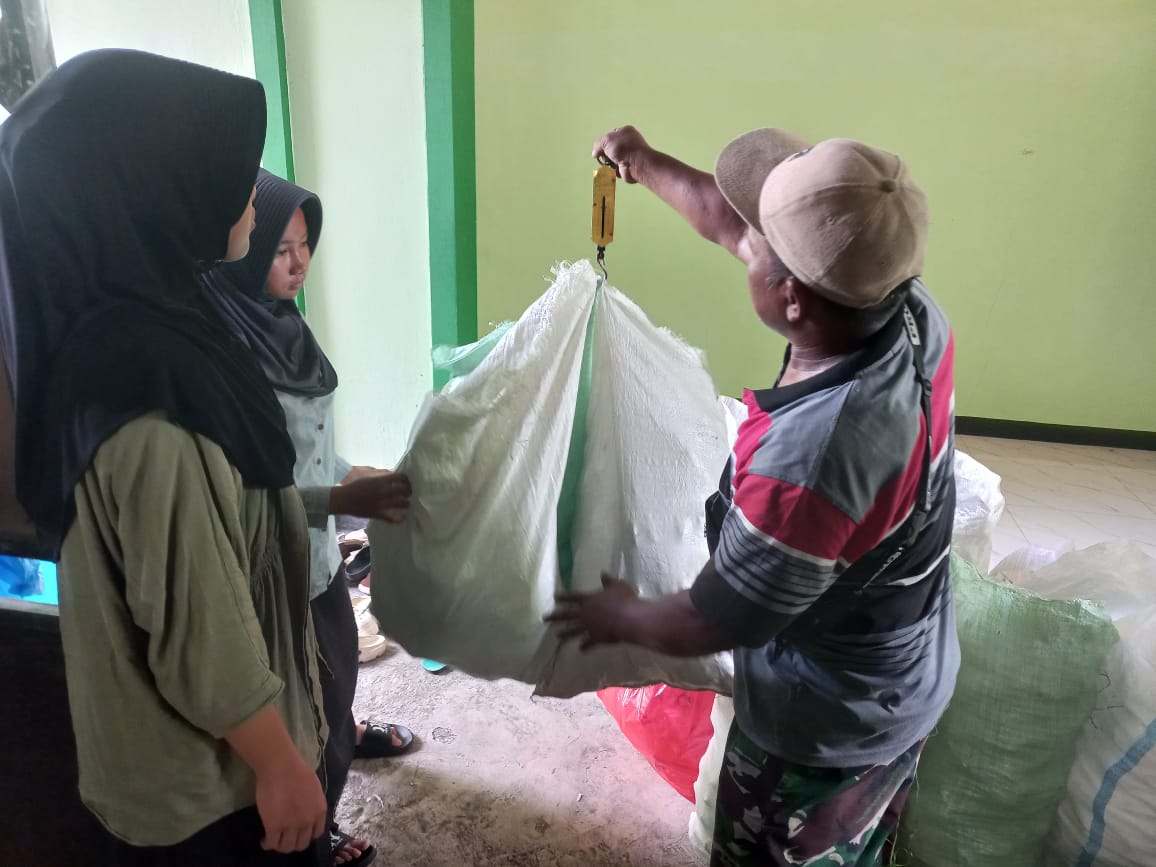 Dari Sampah Jadi Rupiah, MAN 1 Kebumen Perkuat Gerakan Ekonomi Sirkular