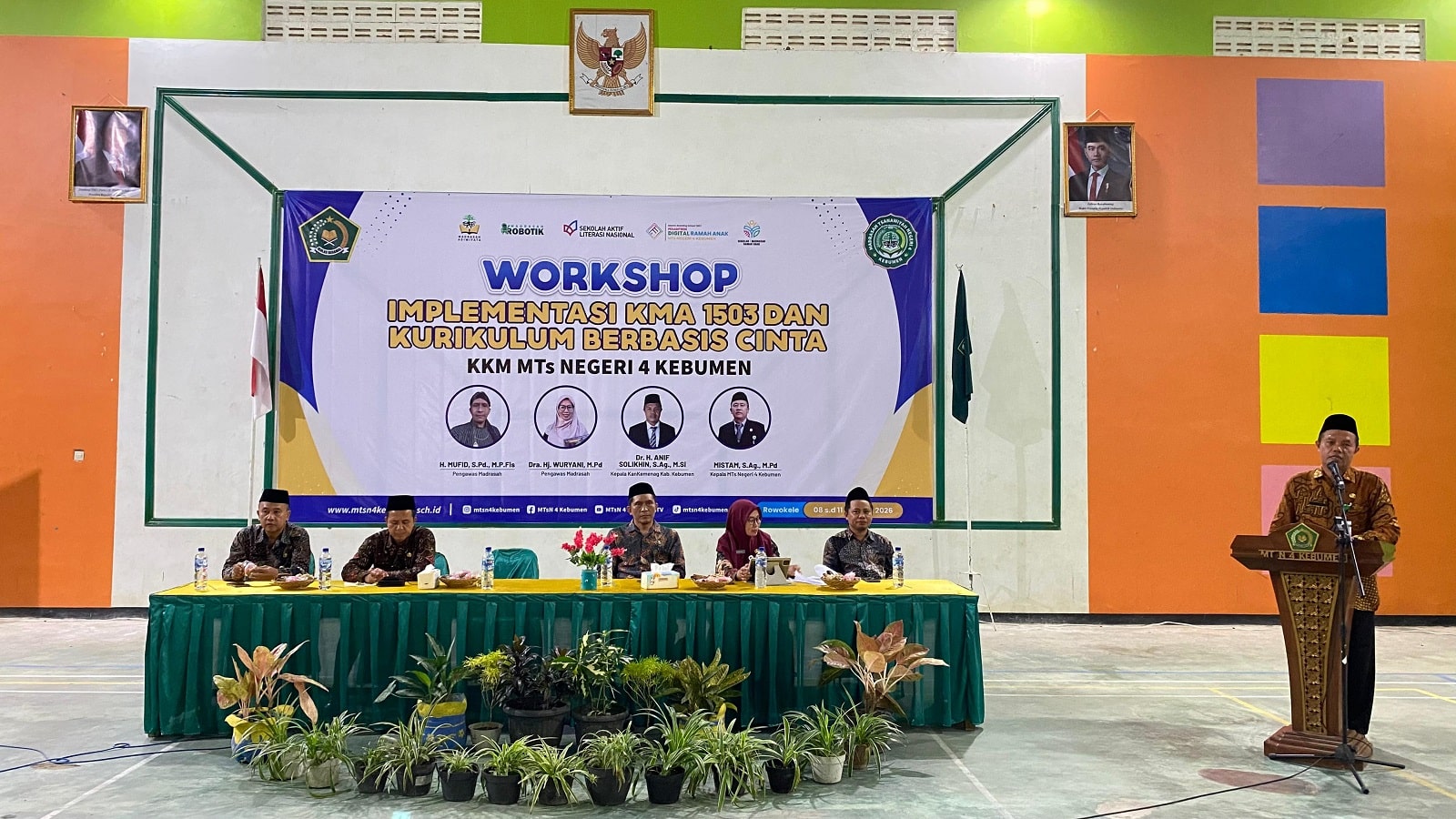 Kepala Kantor Kementerian Agama Kabupaten Kebumen, H. Anif Solikhin, saat membuka Workshop Implementasi KMA Nomor 1503 Tahun 2023 dan Kurikulum Berbasis Cinta di MTsN 4 Kebumen, Kamis 8 Januari 2026