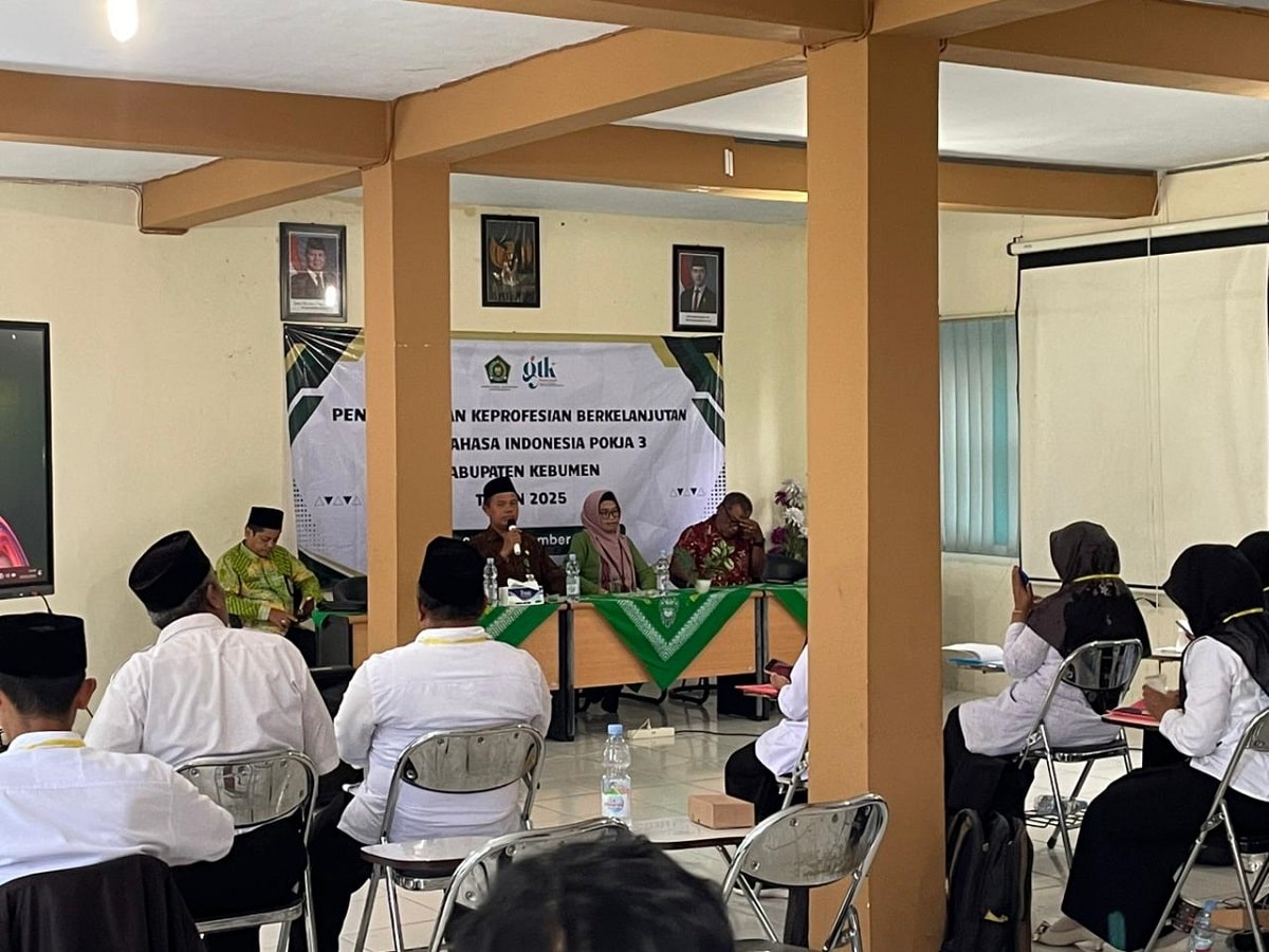 Filosofi ‘Eh Dayohe Teko’ Warnai PKB Guru Bahasa Indonesia di Kebumen