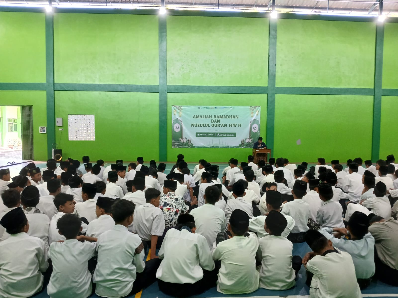 Amaliah Ramadan MTsN 5 Kebumen Perkuat Iman Siswa melalui Kajian Kitab dan Khotmil Qur’an