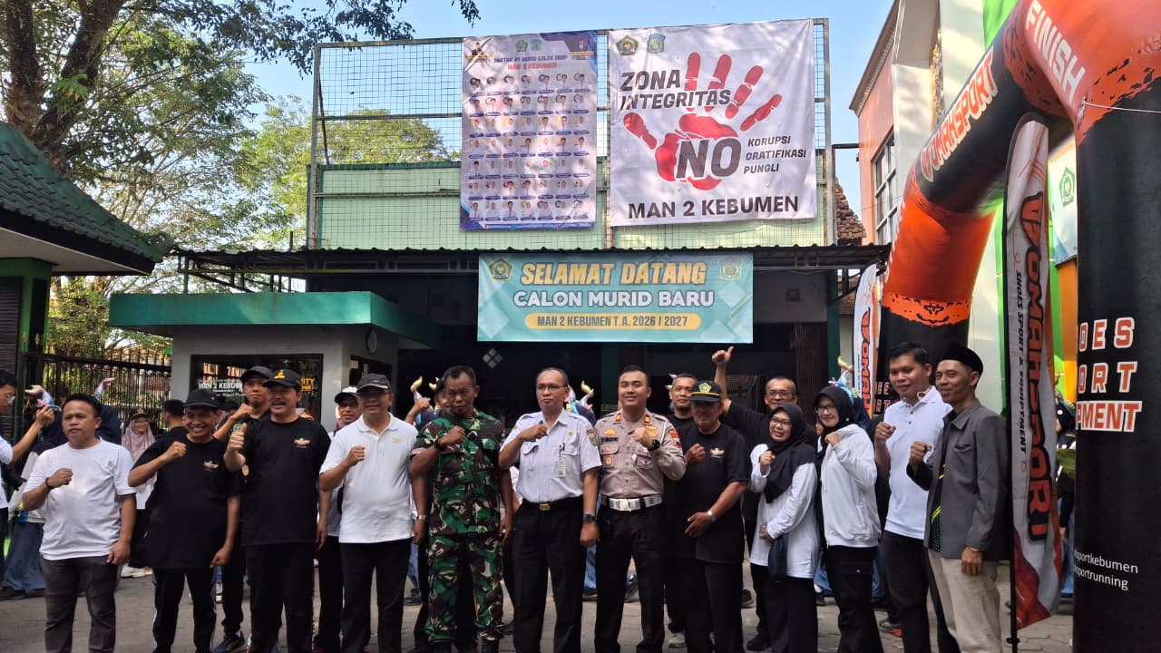 MAN 2 Kebumen Rayakan HUT ke-36 dengan Semangat Zona Integritas dan Pelayanan Prima