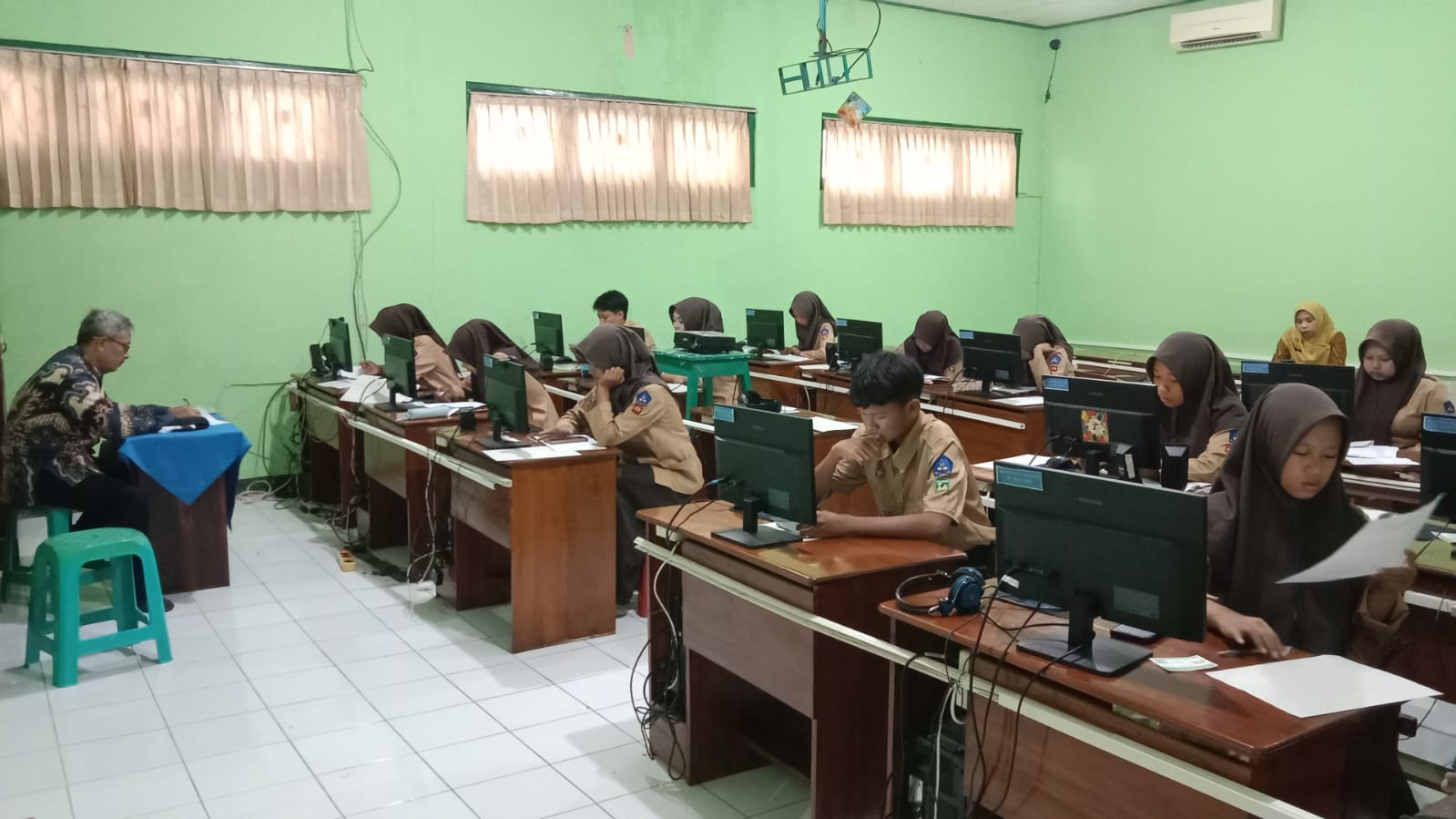 Jadi Tuan Rumah OSMA Jateng 2026, MAN 3 Kebumen Turunkan 45 Murid di 9 Bidang Sains