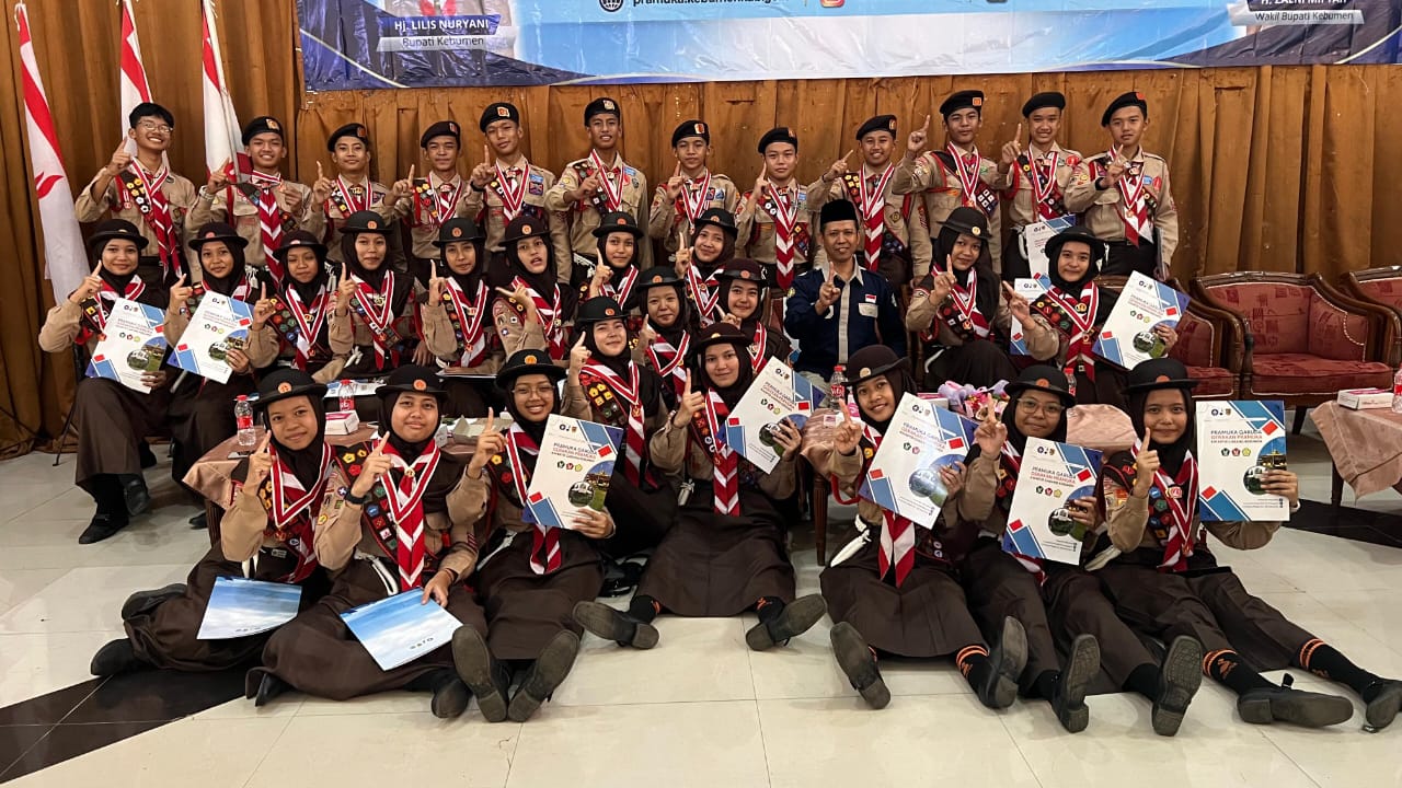 Haru di Aula Setda Kebumen, 34 Murid MTsN 1 Kebumen Resmi Jadi Pramuka Garuda