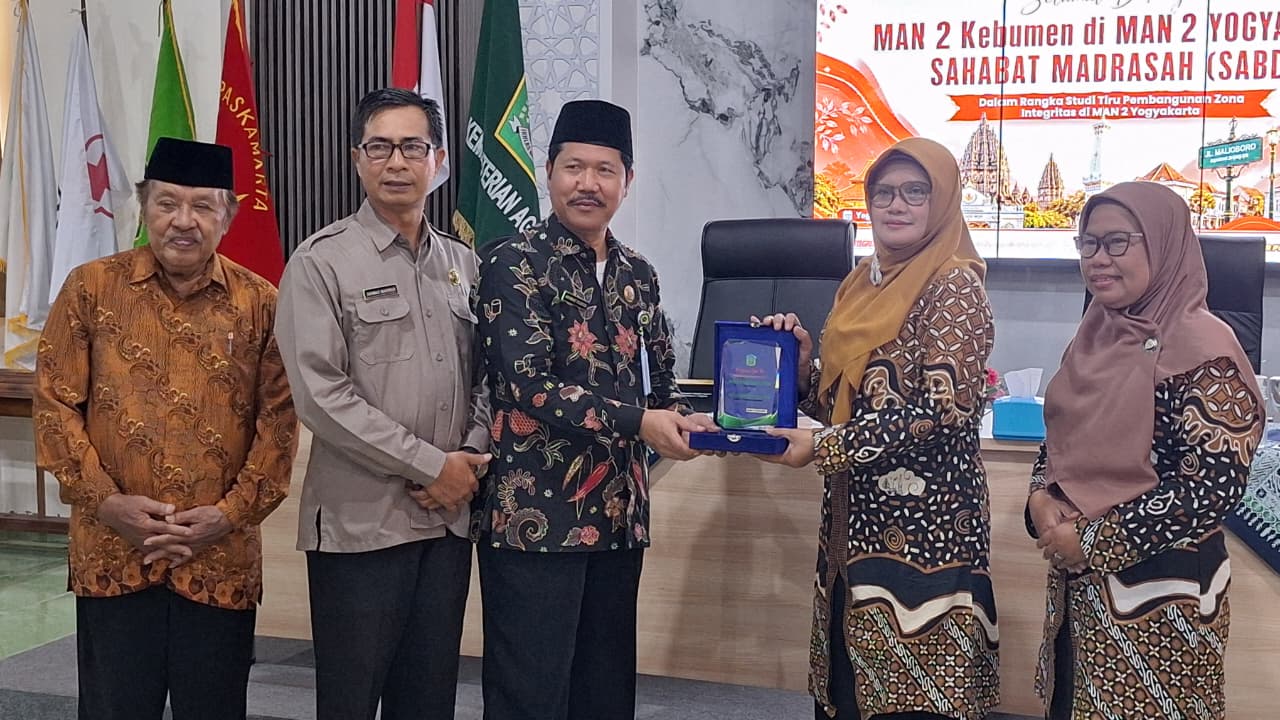 MAN 2 Kebumen Studi Tiru ke MAN 2 Yogyakarta, Perkuat Langkah Menuju Wilayah Bebas dari Korupsi