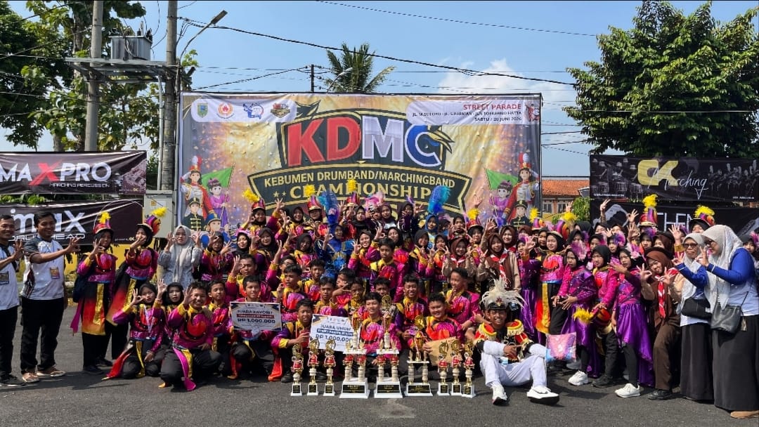 Gita Bahana Matsaga MTsN 3 Kebumen Borong Gelar di KDMC 2026, Raih Juara Umum Street Parade Senior