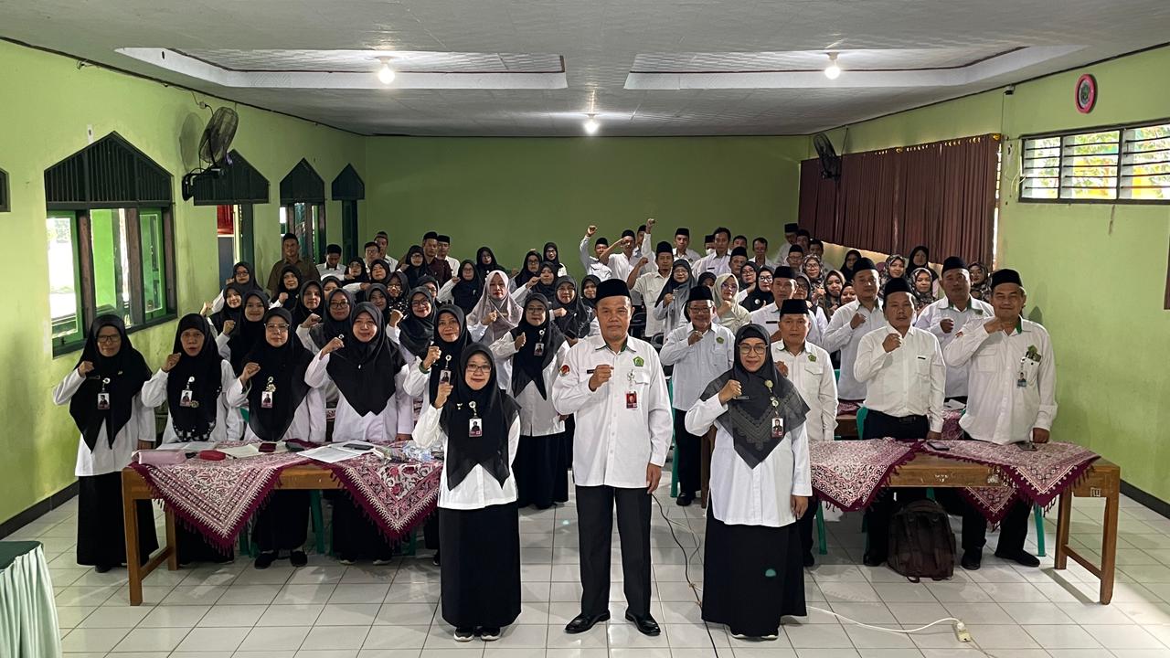 MTsN 3 Kebumen Gelar Workshop Insersi Pendidikan Perkoperasian, Ini Tujuannya