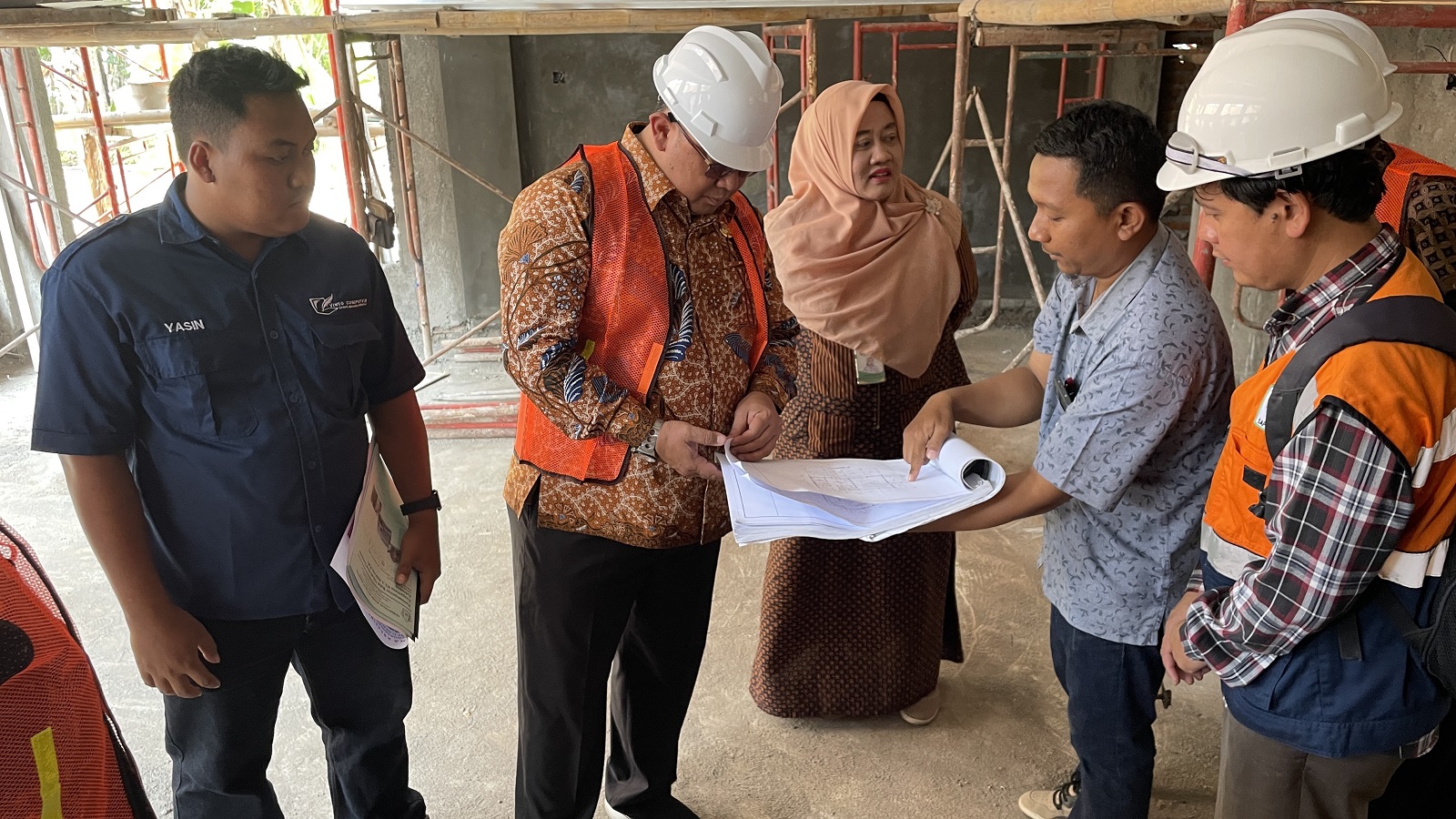 Monitoring Pembangunan KUA Klirong, Kakanwil Kemenag Jateng Tegaskan Harus Tepat Waktu dan Tepat Kualitas