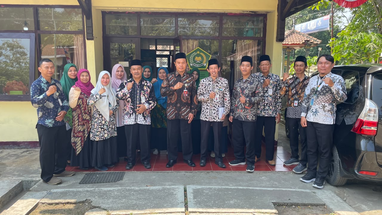 Kemenag Kebumen Supervisi Program Bimwin di KUA Karanganyar, Perkuat Layanan Perkawinan dan Keluarga Sakinah