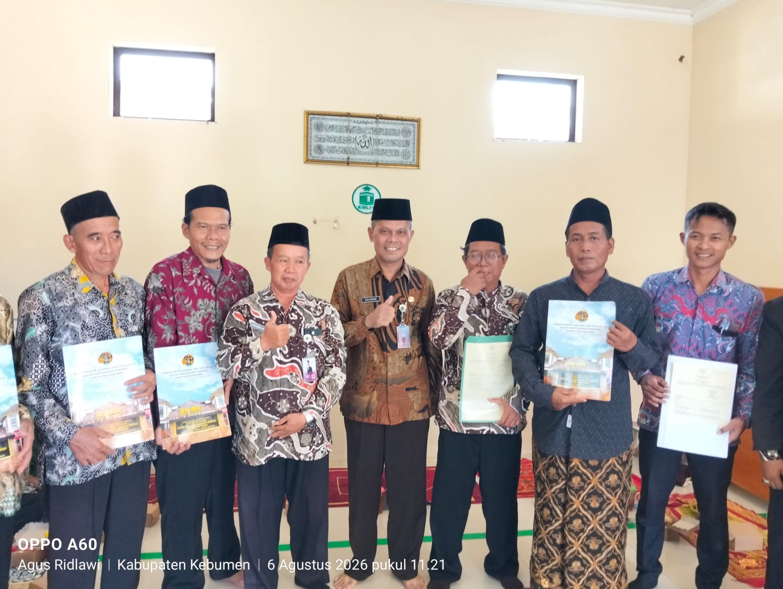 Kemenag Kebumen Serahkan 14 Sertifikat Tanah Wakaf di Ambal, Perkuat Legalitas dan Lindungi Aset Umat