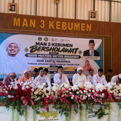 MAN 3 Kebumen Bershalawat, Kemenag Tekankan Pentingnya Akhlak dan Semangat Belajar