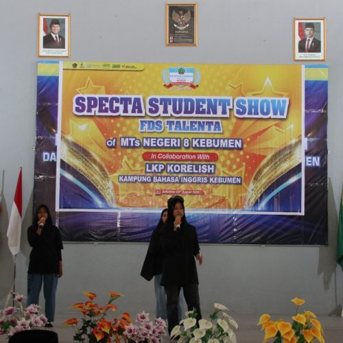 Specta Student Show FDS Talenta, Murid MTsN 8 Kebumen Tampil Percaya Diri Berbahasa Inggris
