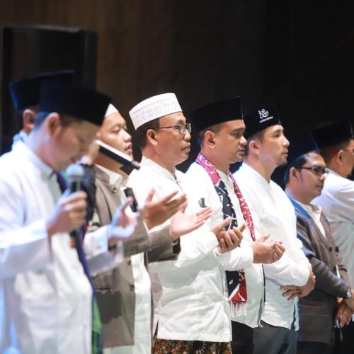 Kakankemenag Kebumen H. Sukarno Hadiri Kebumen Bersholawat, Doakan Kabupaten Selalu Diberkahi