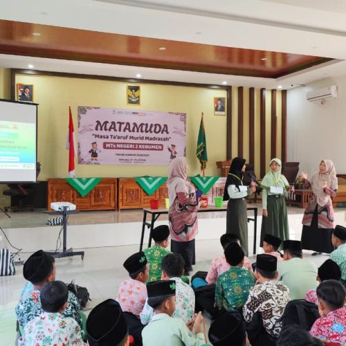 MAN 1 Kebumen Edukasi Pilah Sampah di MATAMUDA MTsN 2 Kebumen, Awali Program Sister School
