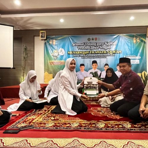 Tiga Santriwati Kebumen Berjuang di MTQ Nasional XXXI, Kakan Kemenag: Niatkan sebagai Ibadah