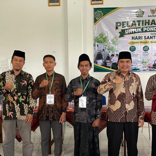 Kemenag Kebumen Gelar Pelatihan Laundry untuk Santri, Fahrudin: Siang Jadi Bos Laundry, Malam Jadi Guru Ngaji