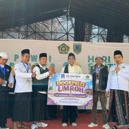 Ali Mughni dari TPQ Mangunweni Ayah Raih Hadiah Umrah Gratis di Pawai Hari Santri 2026 Kemenang Kebumen