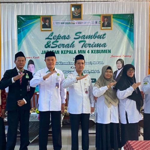 Kakankemenag Apresiasi Pengabdian Khamdan, Widyastuti Siap Lanjutkan Amanah di MIN 4 Kebumen