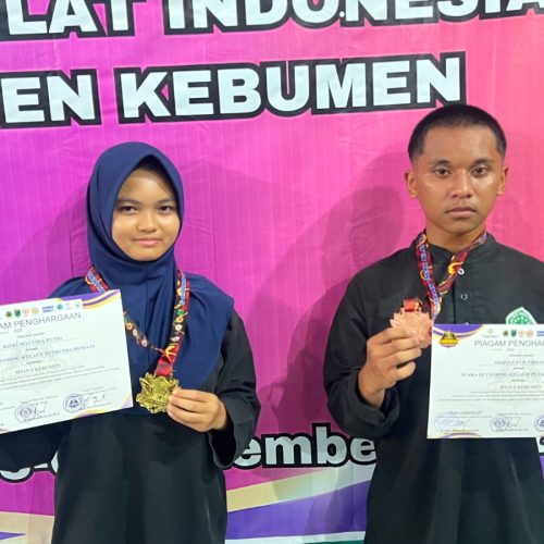 Dua Murid MTsN 5 Kebumen Naik Podium Pencak Silat Kabumian 3, Rizki Juara 1